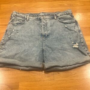 Old Navy women’s button fly sky-hi short extra high rise jean short size 18 .